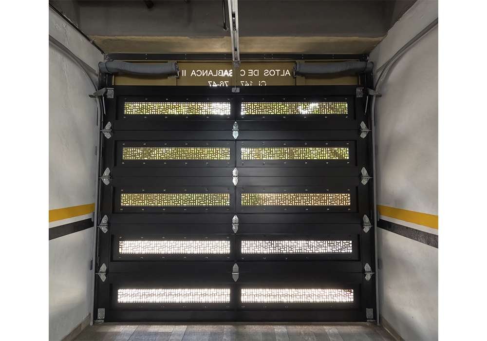 puerta levadiza - metal tree