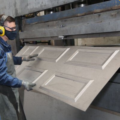 tableros troquelados para puertas metálicas